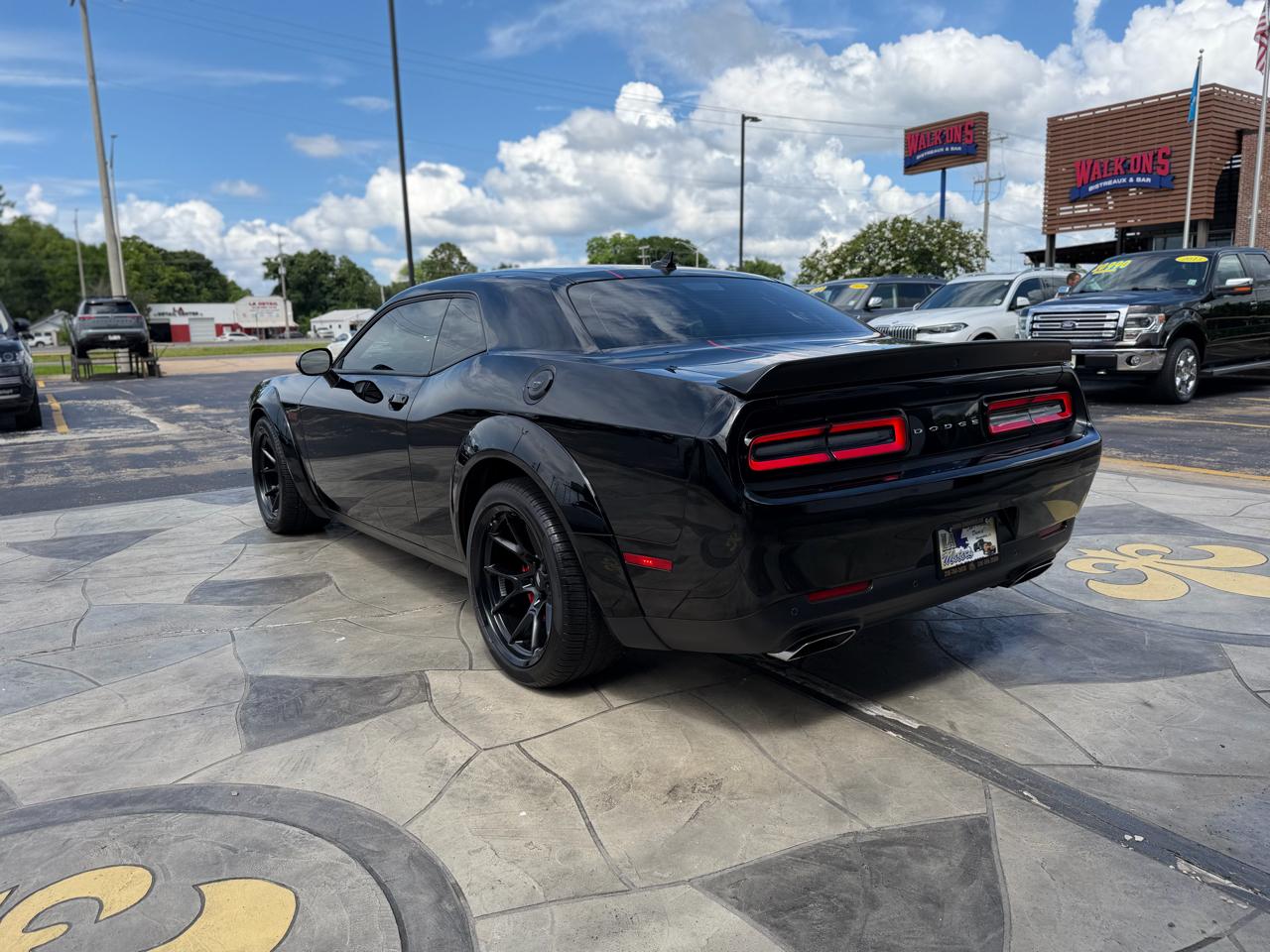 Dodge Challenger R/T Scat Pack Widebody RWD 2023
