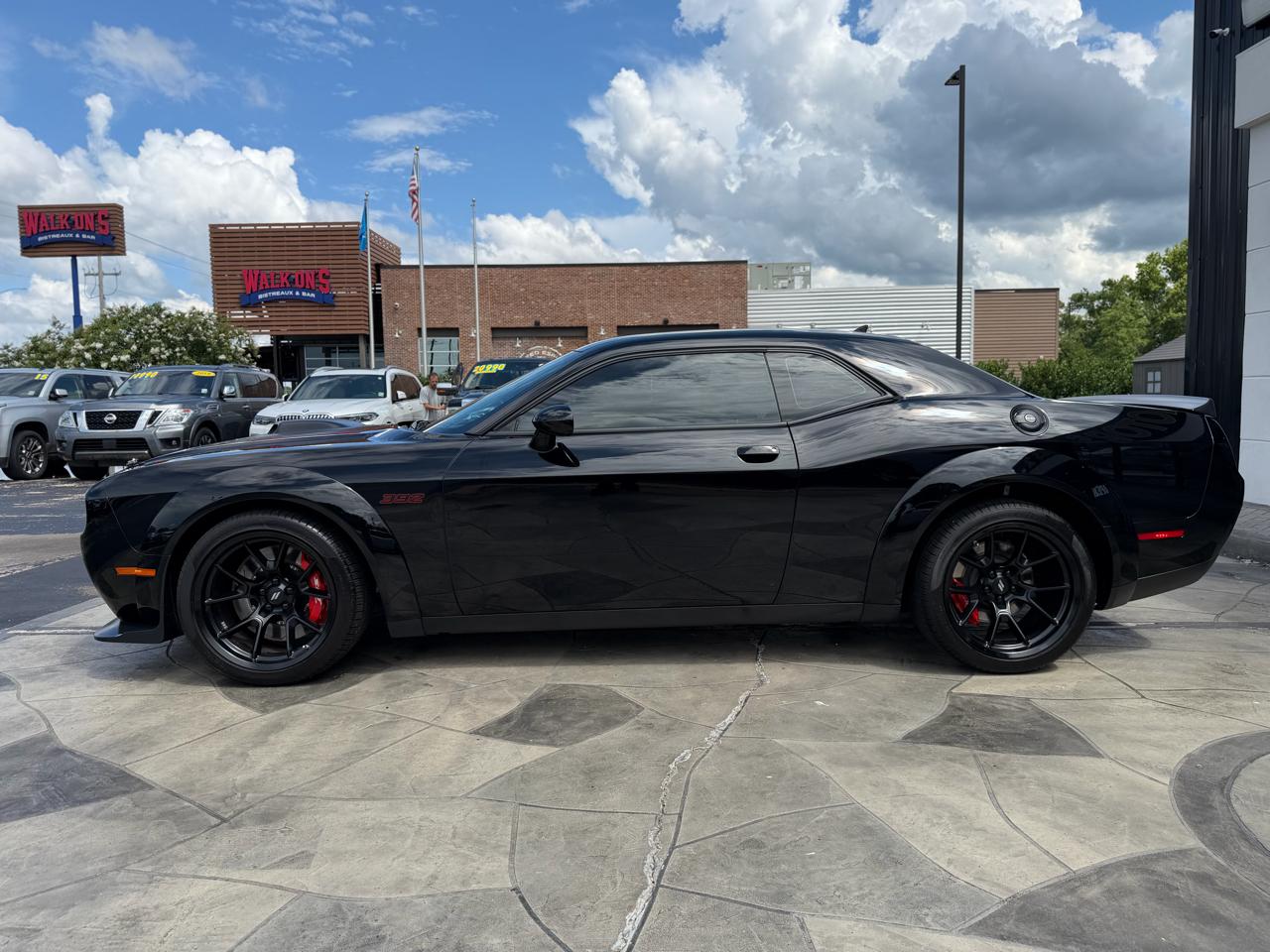 Dodge Challenger R/T Scat Pack Widebody RWD 2023