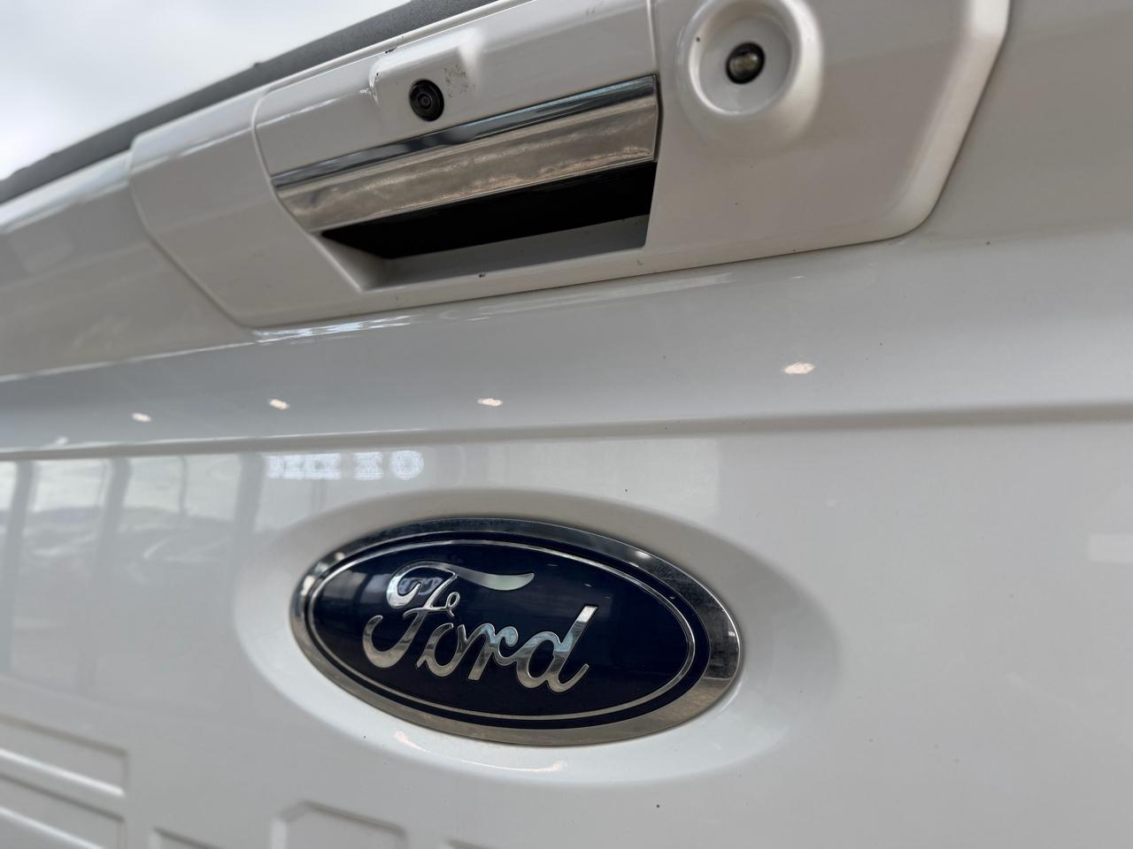 Ford F-150 Lariat 4WD SuperCrew 6.5' Box 2023