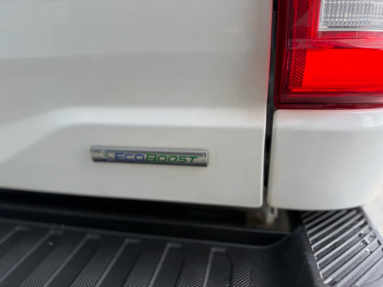 Ford F-150 Lariat 4WD SuperCrew 6.5' Box 2023