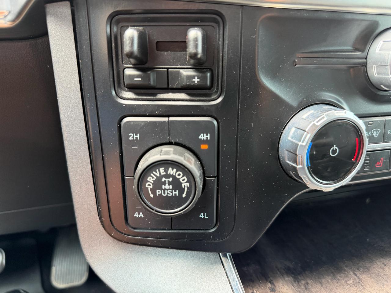 Ford F-150 Lariat 4WD SuperCrew 6.5' Box 2023