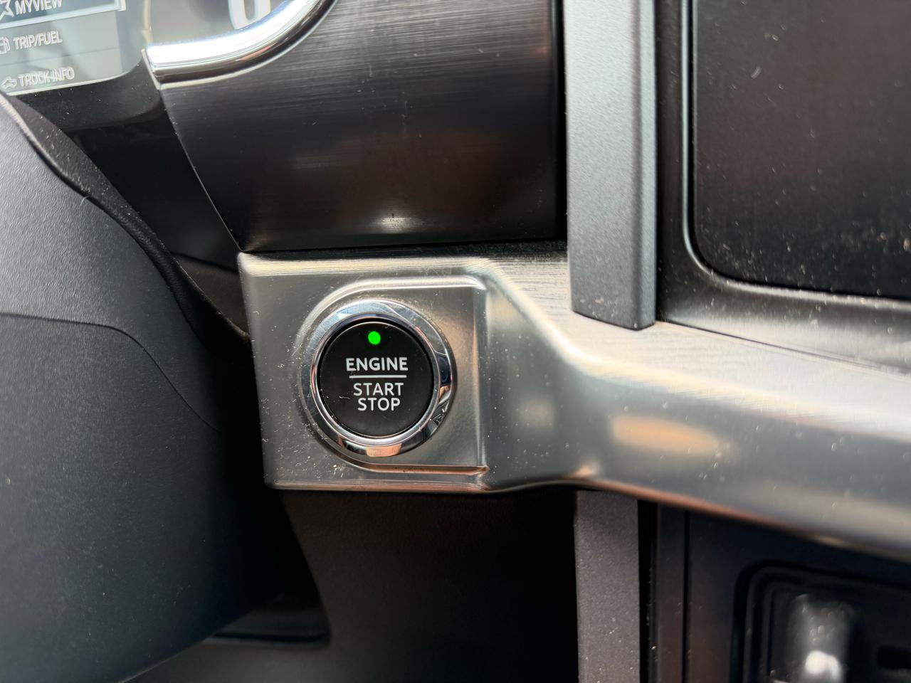 Ford F-150 Lariat 4WD SuperCrew 6.5' Box 2023