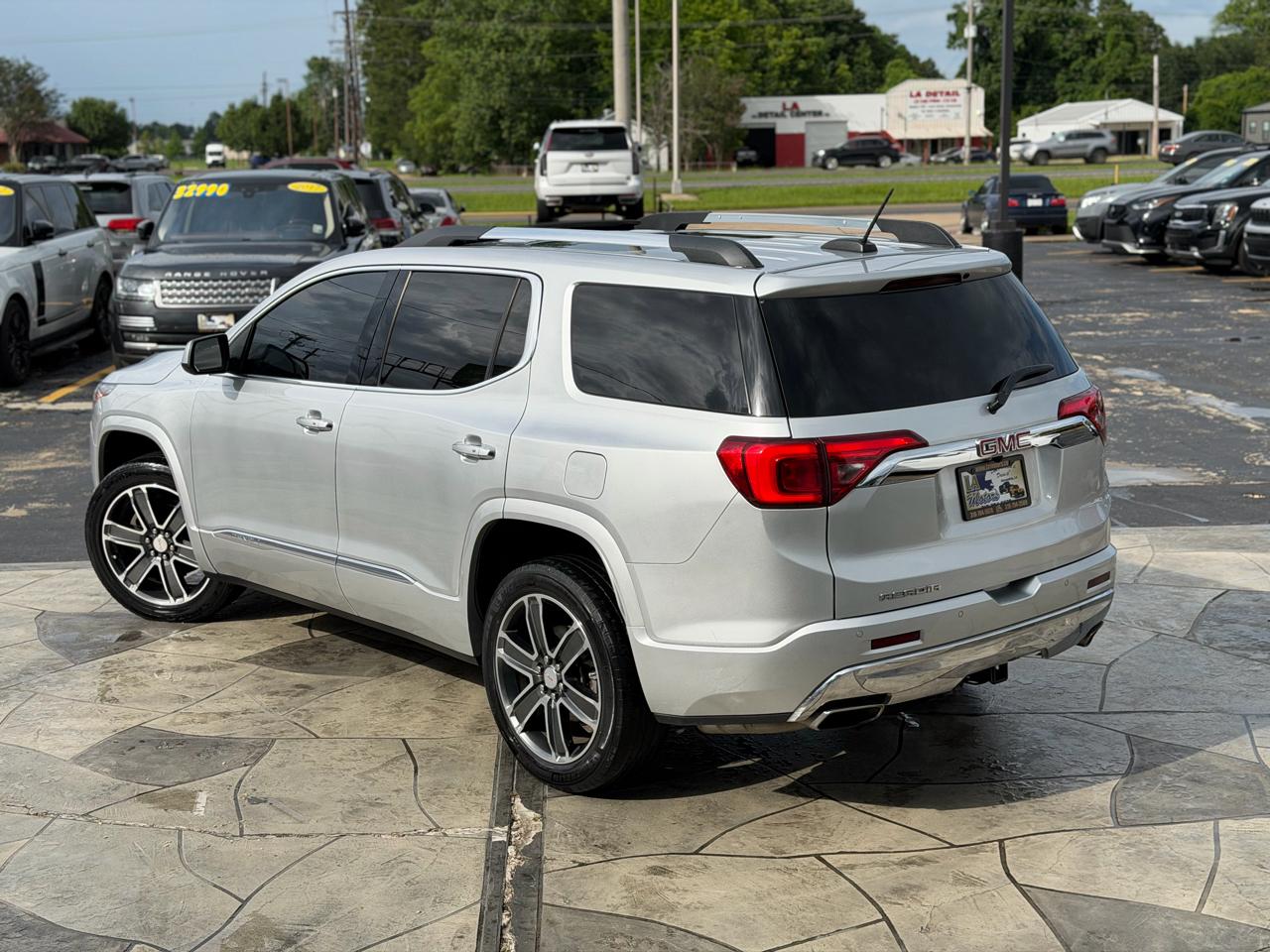 GMC Acadia Denali 2019