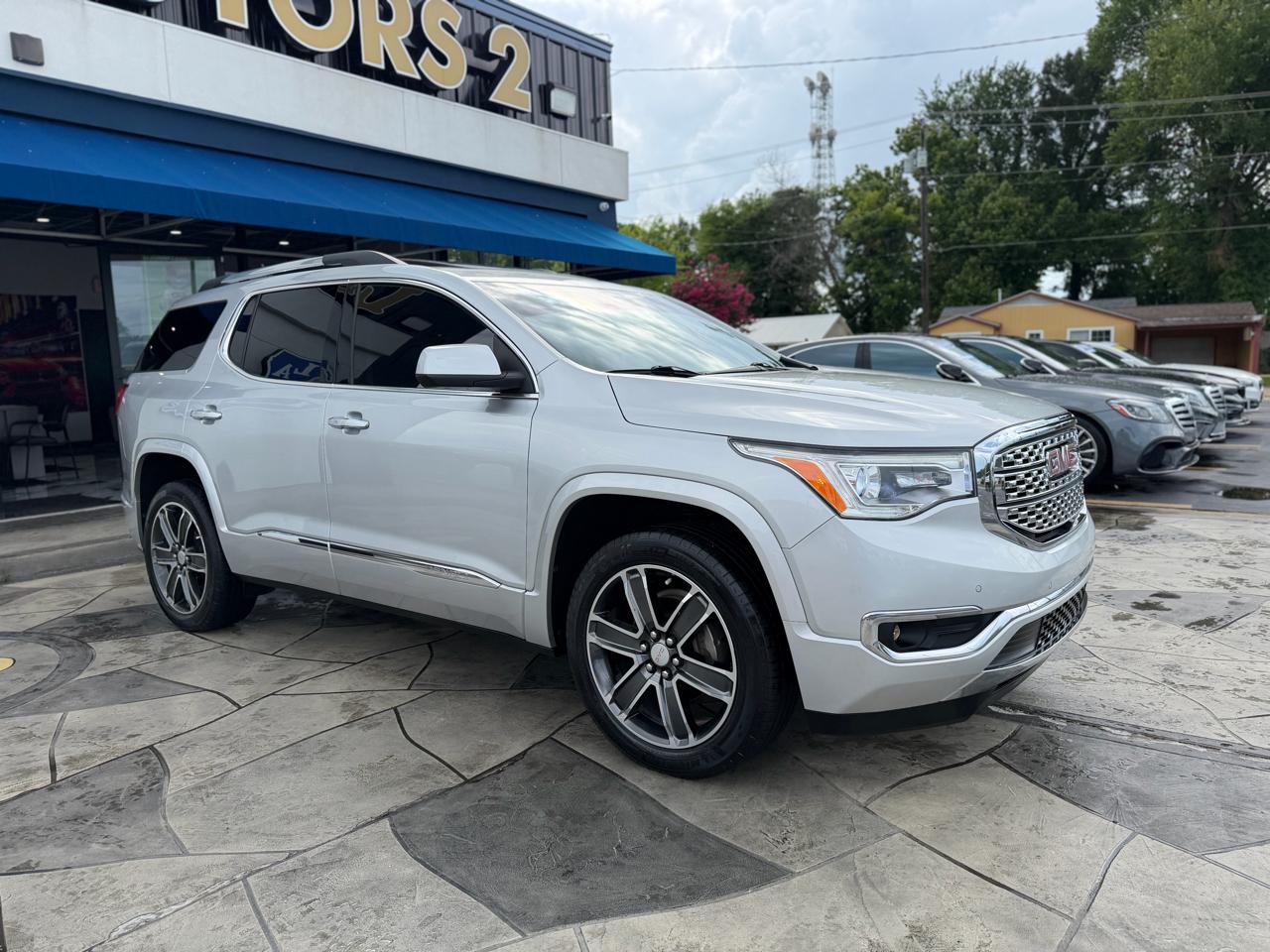GMC Acadia Denali 2019