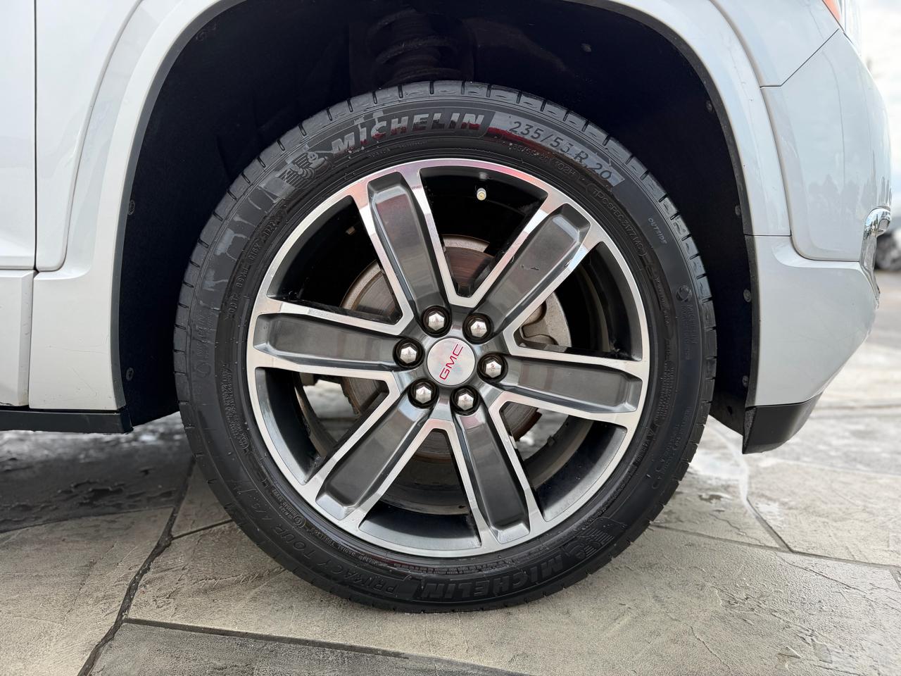 GMC Acadia Denali 2019