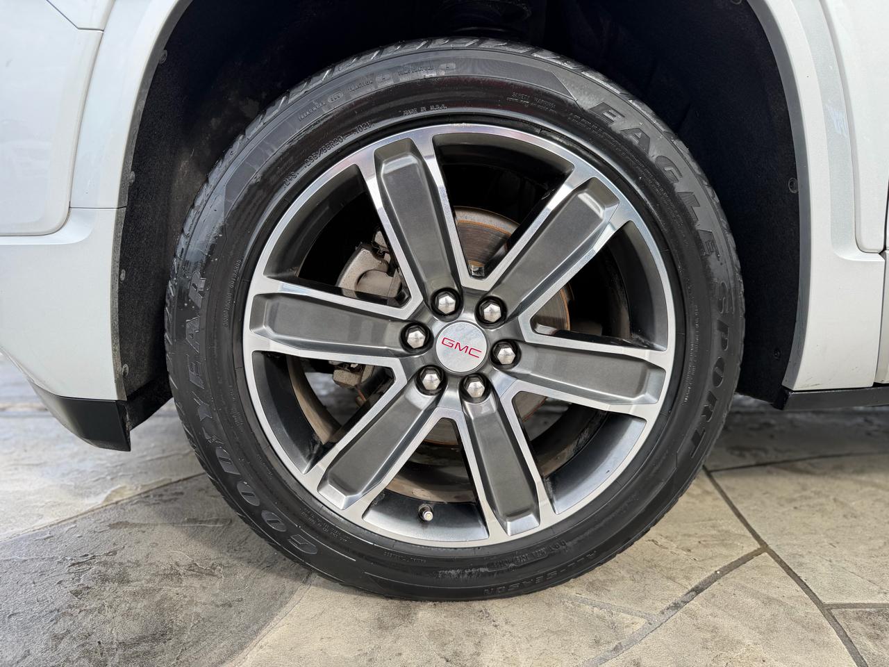 GMC Acadia Denali 2019
