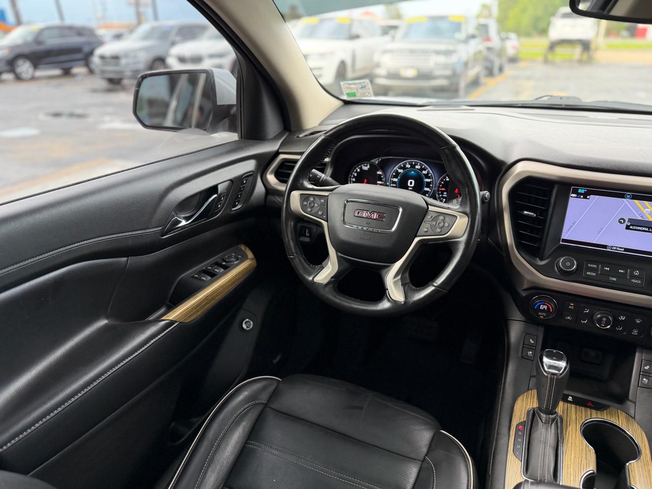 GMC Acadia Denali 2019