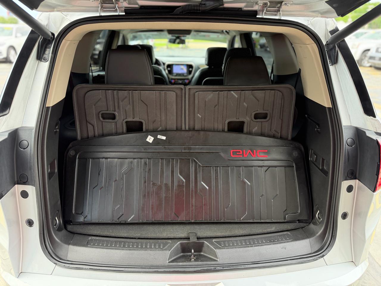 GMC Acadia Denali 2019