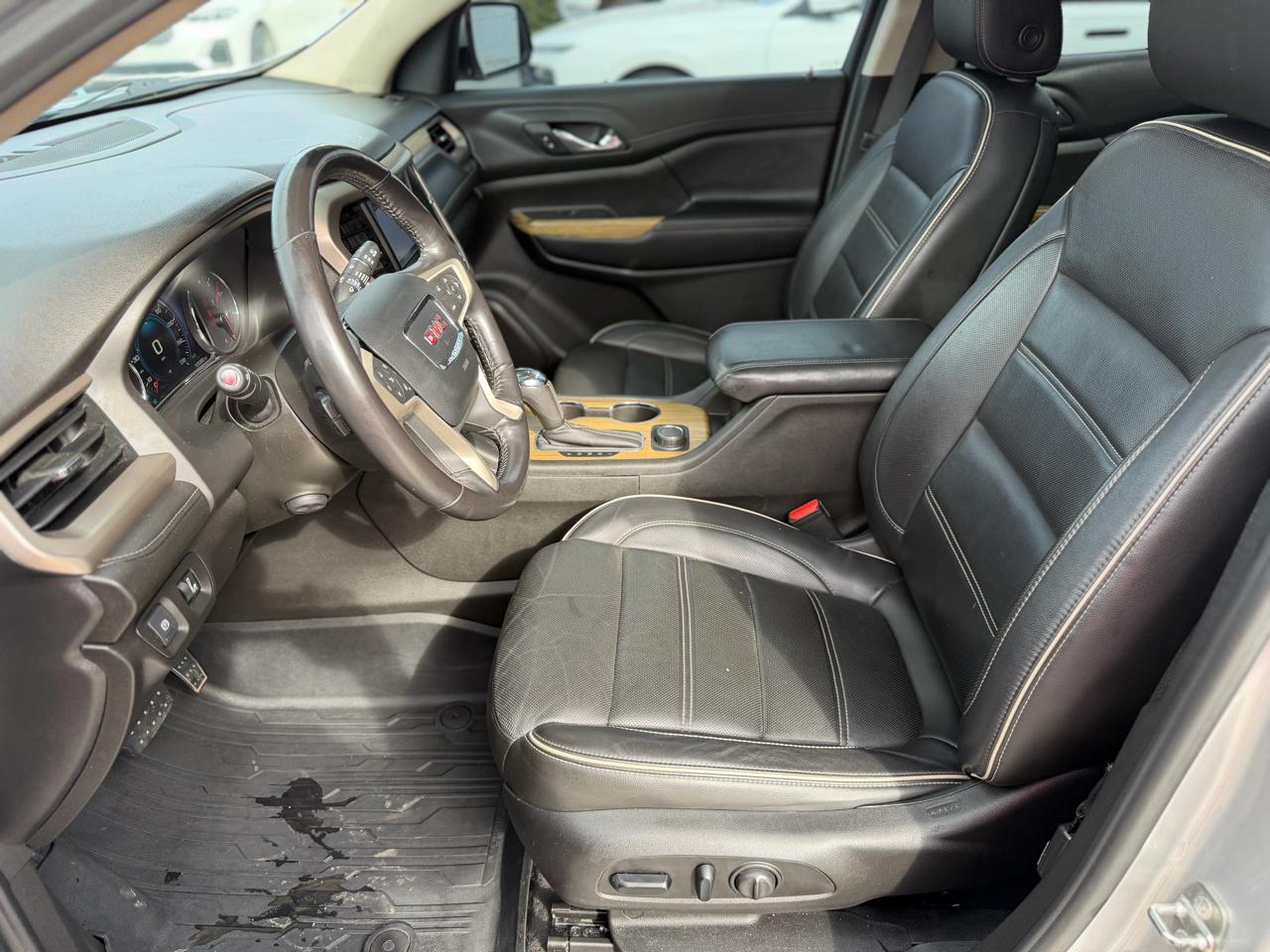 GMC Acadia Denali 2019