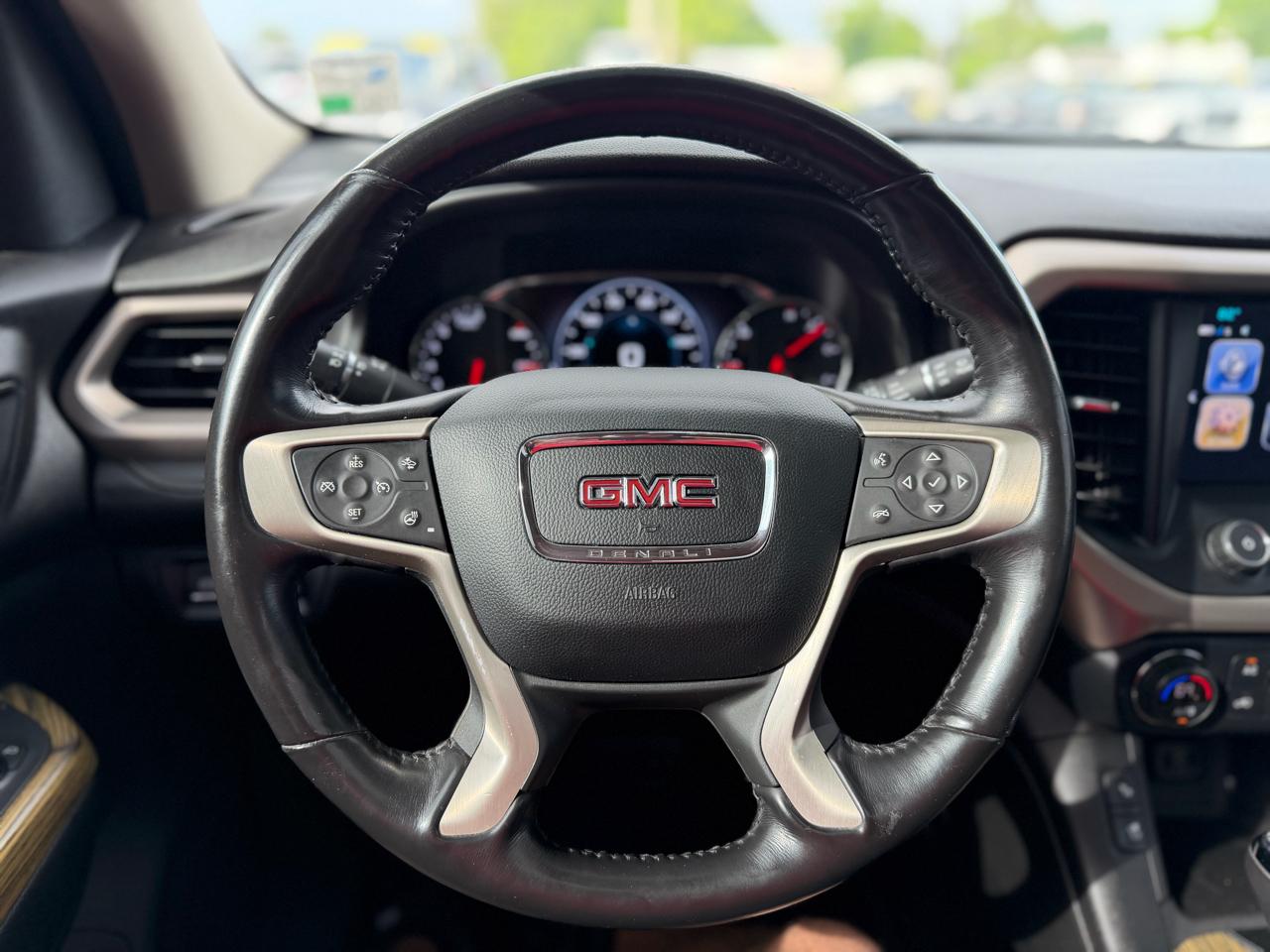 GMC Acadia Denali 2019