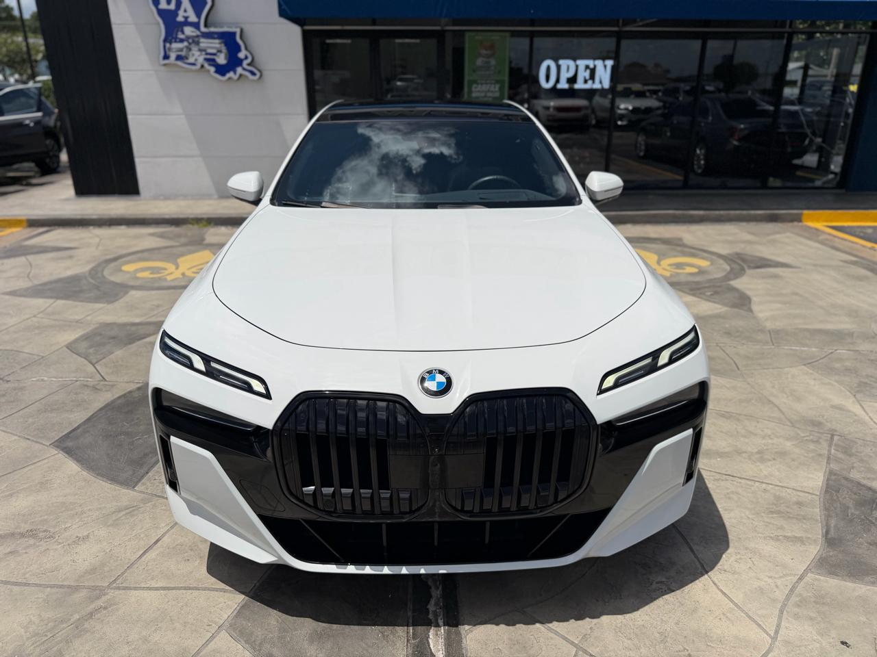 BMW 7-Series 740i 2023