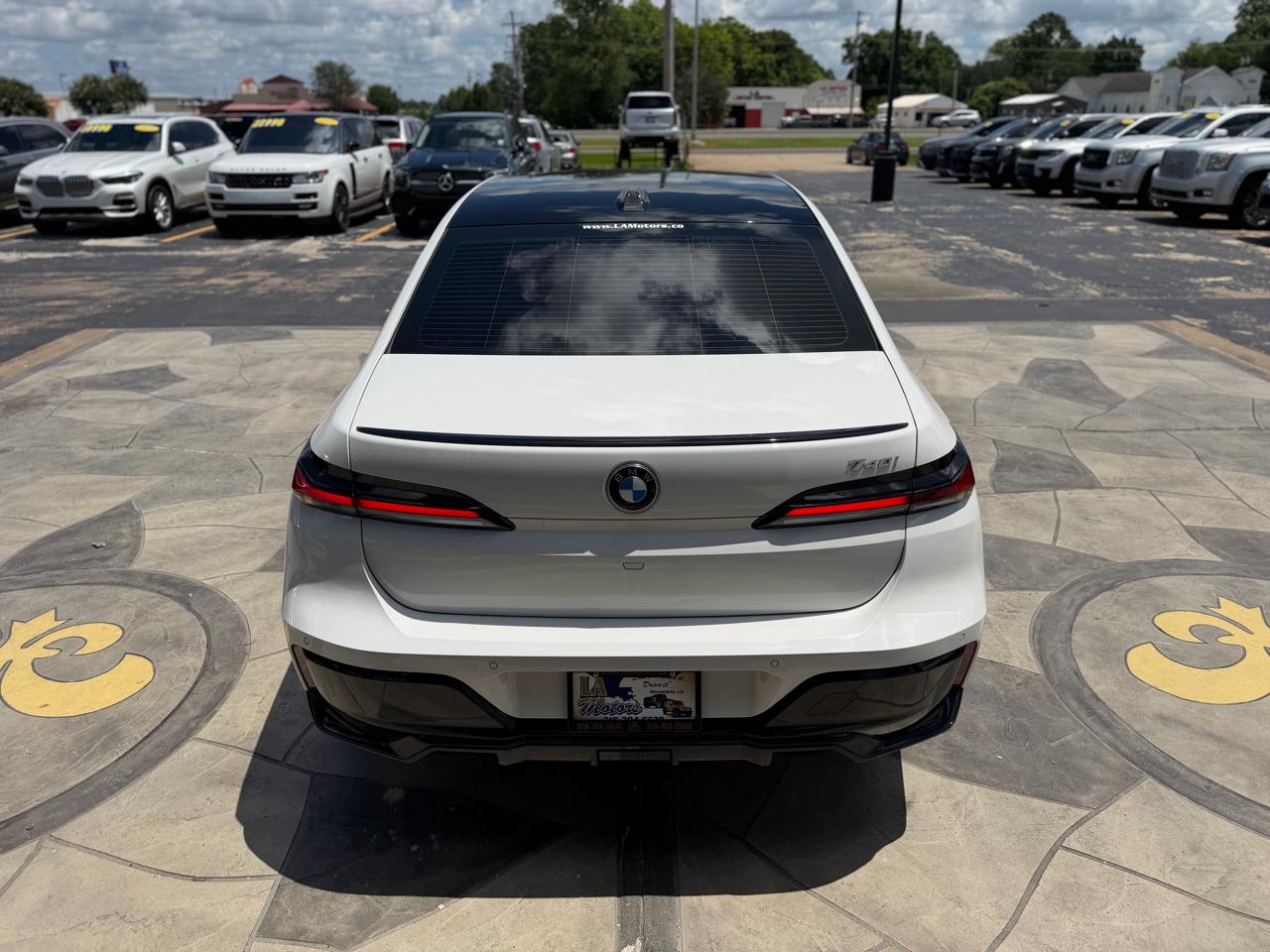 BMW 7-Series 740i 2023