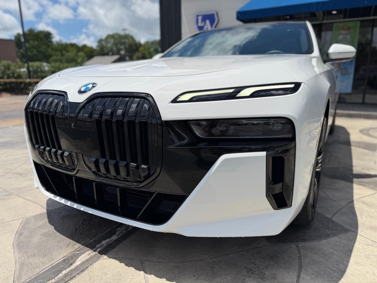 BMW 7-Series 740i 2023