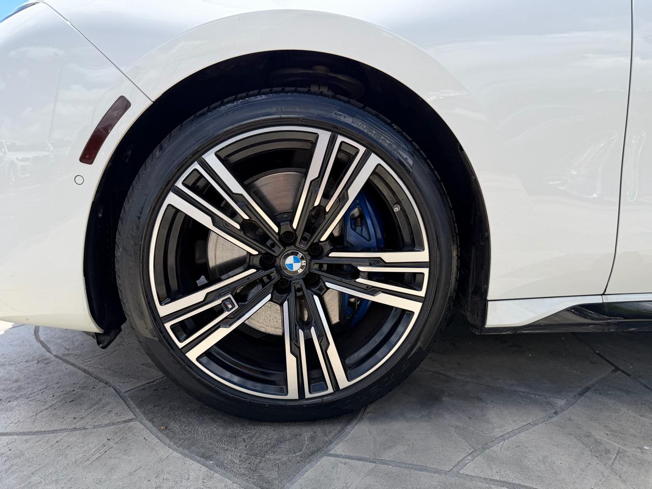 BMW 7-Series 740i 2023