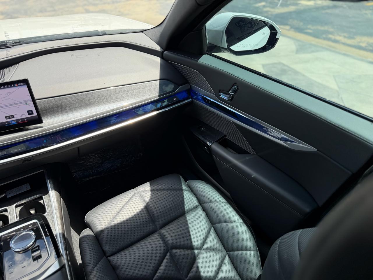 BMW 7-Series 740i 2023