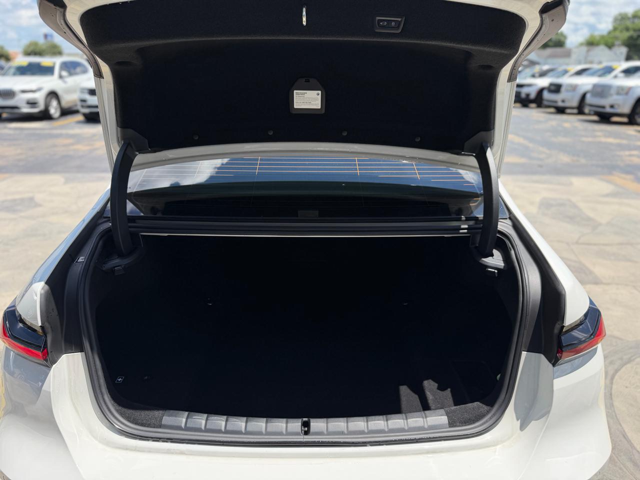 BMW 7-Series 740i 2023