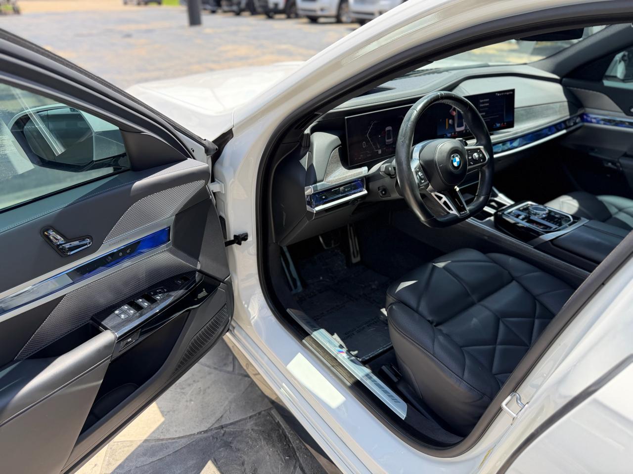 BMW 7-Series 740i 2023