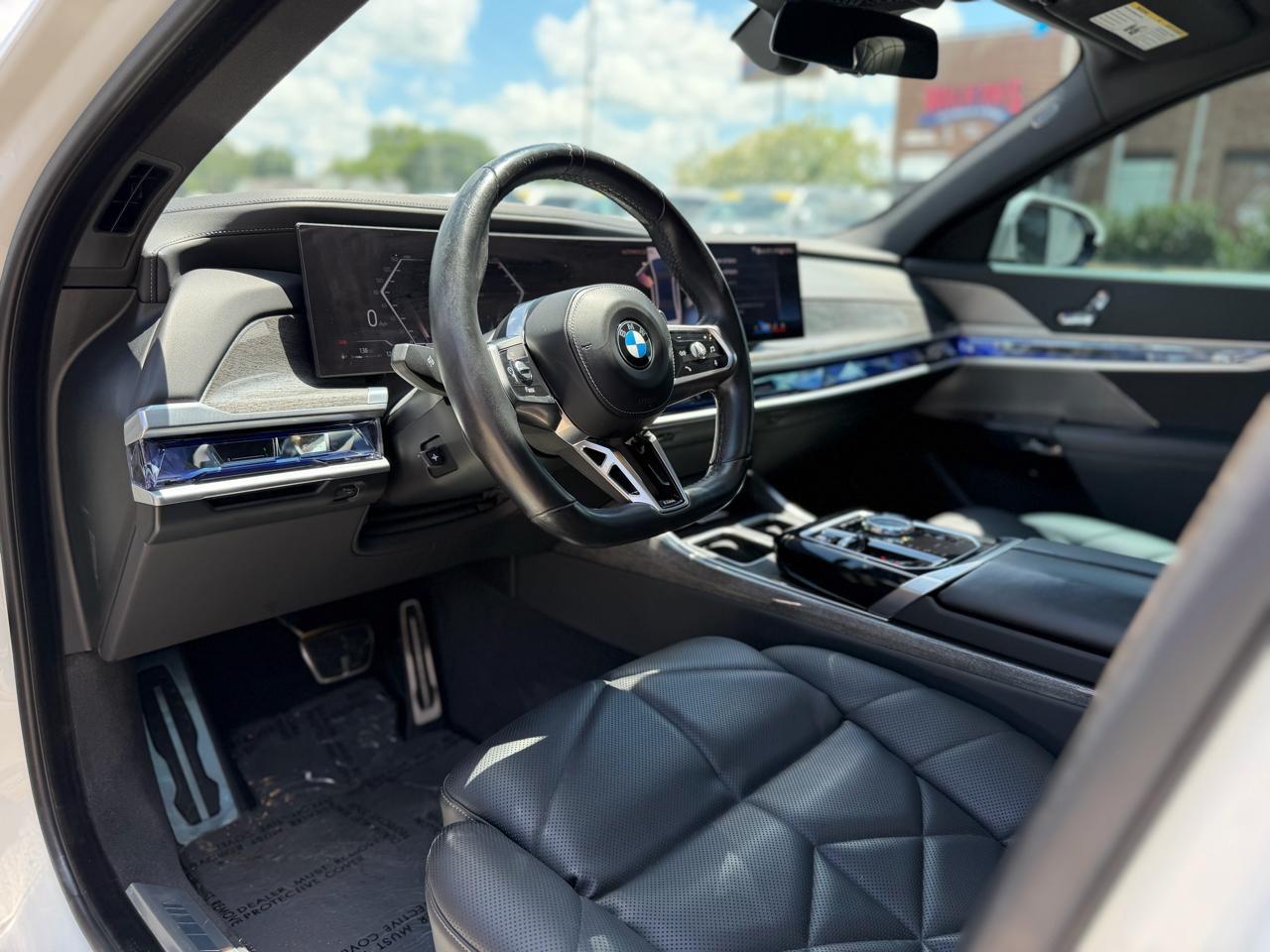 BMW 7-Series 740i 2023