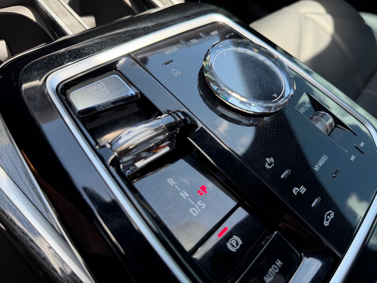 BMW 7-Series 740i 2023