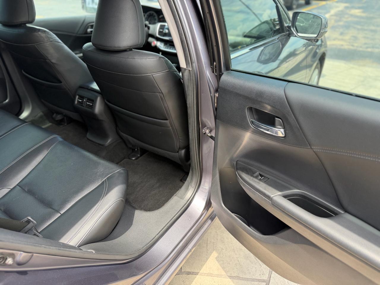Honda Accord EX-L V6 Sedan AT 2015