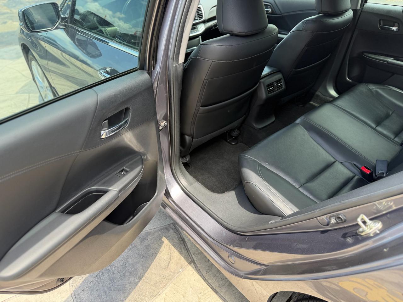 Honda Accord EX-L V6 Sedan AT 2015