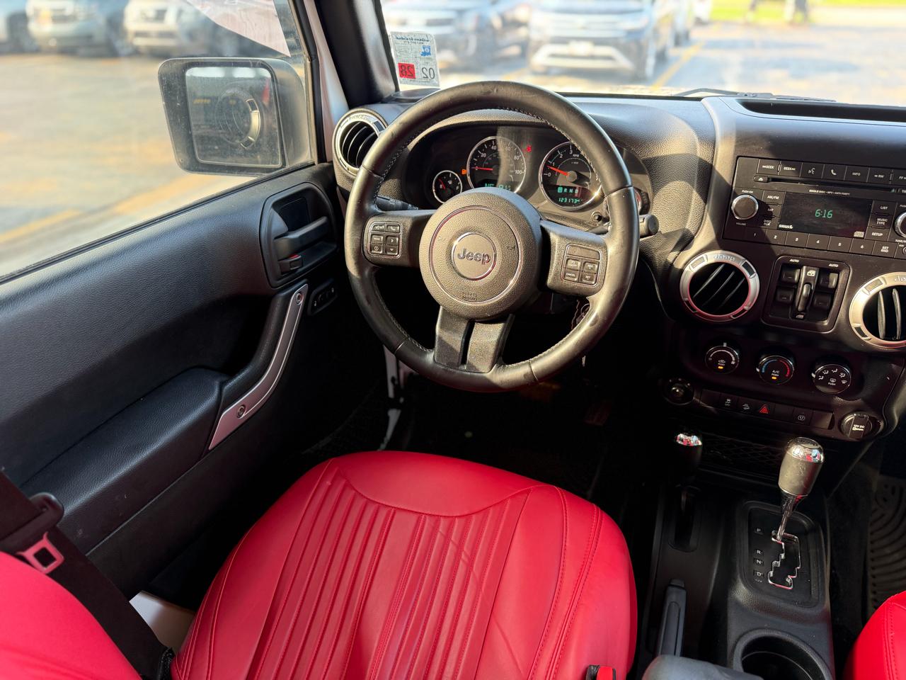 Jeep Wrangler Unlimited Sahara 4WD 2017