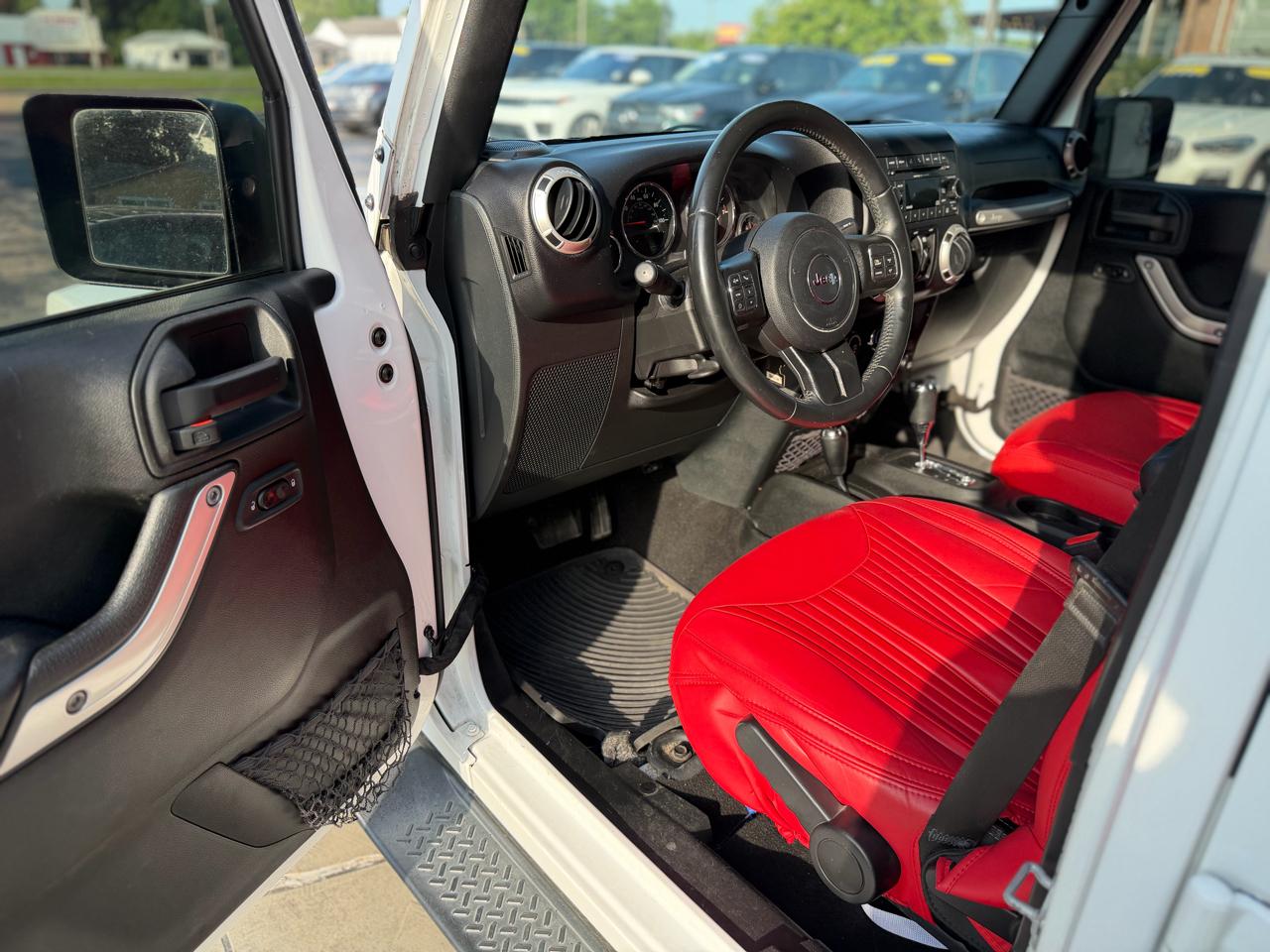 Jeep Wrangler Unlimited Sahara 4WD 2017