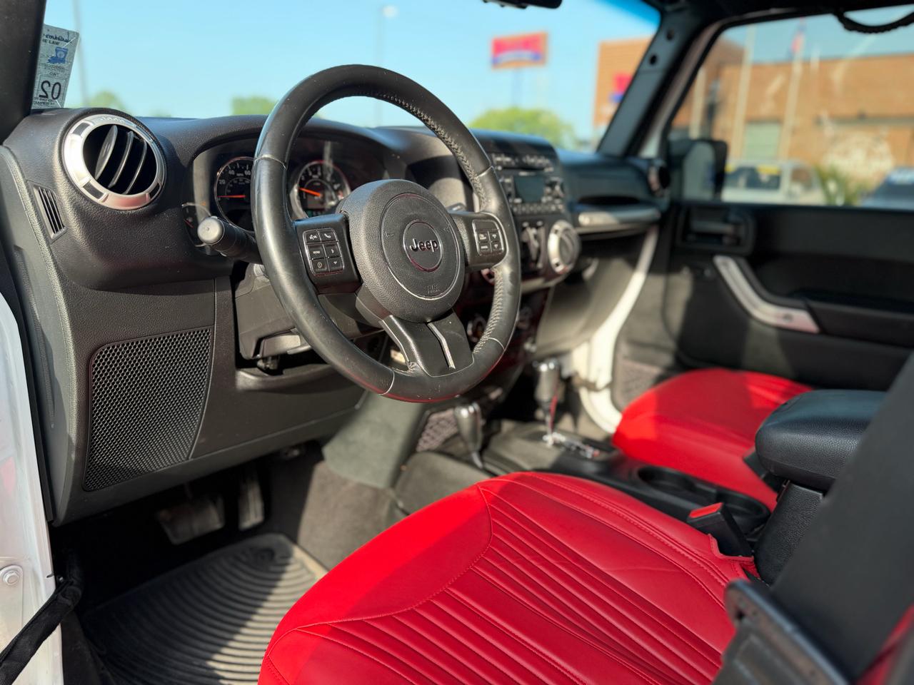 Jeep Wrangler Unlimited Sahara 4WD 2017