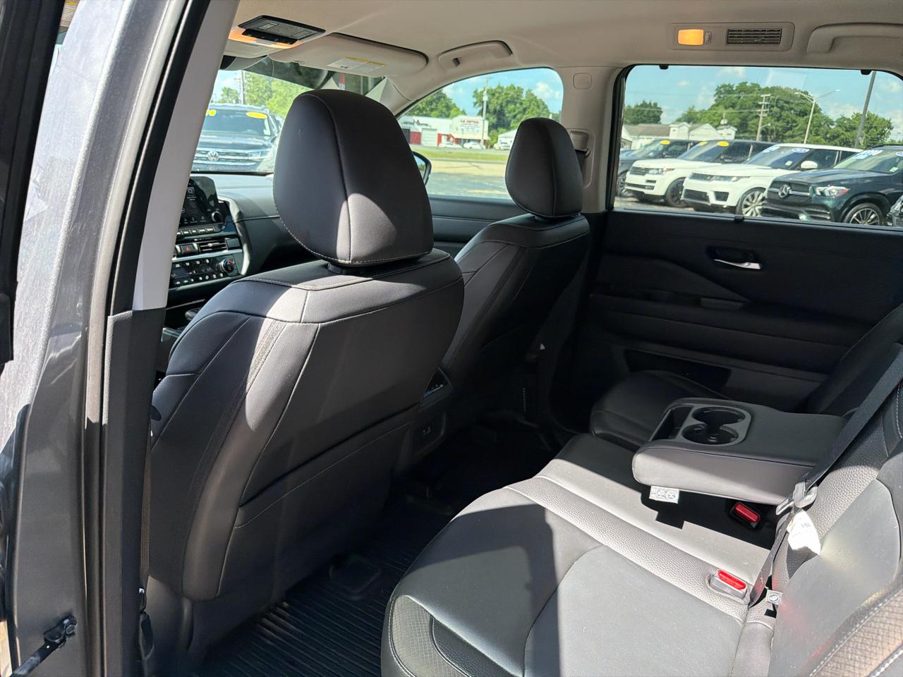 Nissan Pathfinder SL 2023