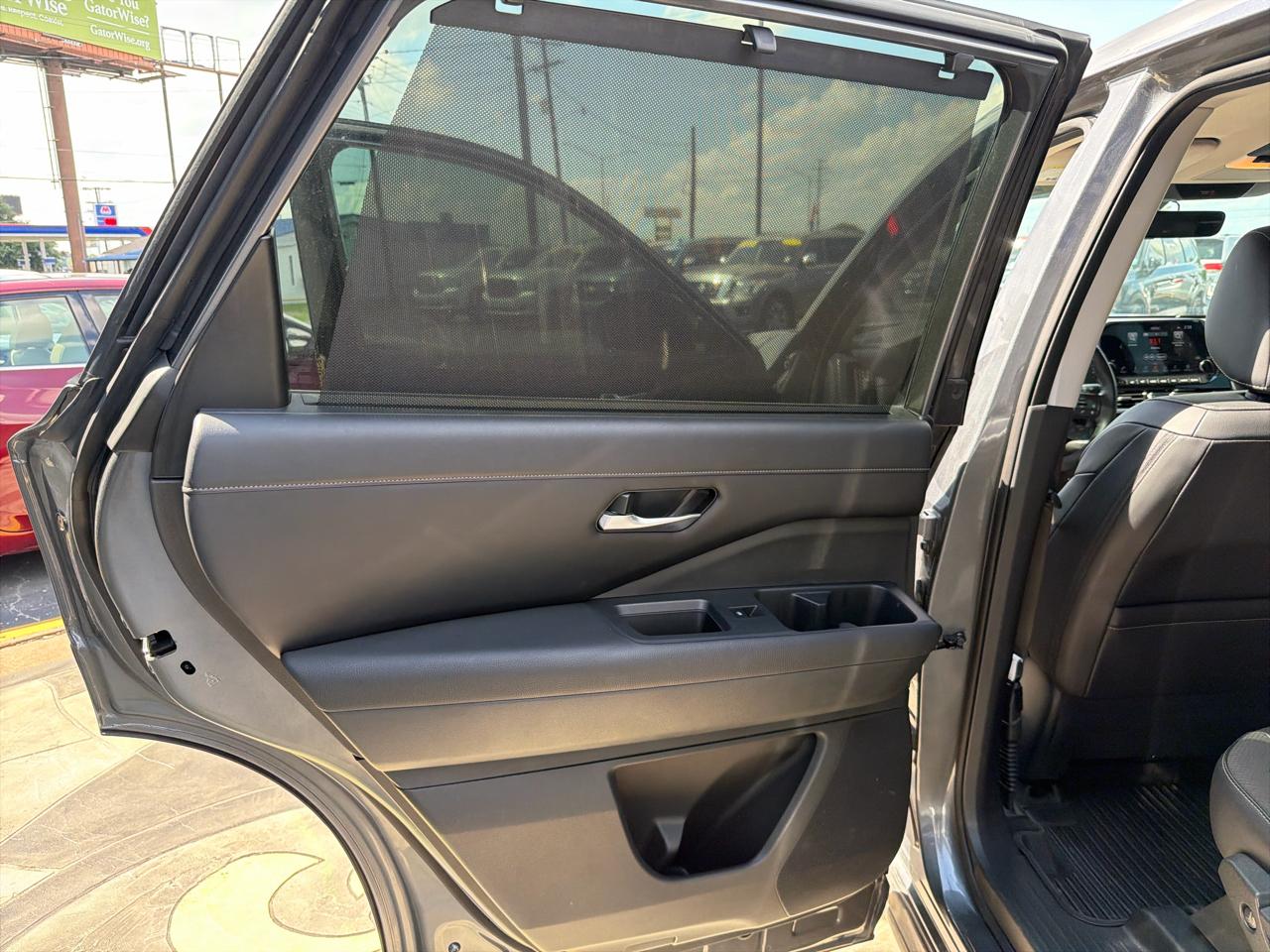 Nissan Pathfinder SL 2023