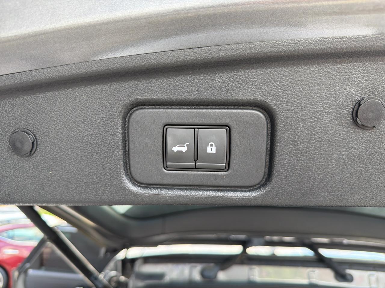 Nissan Pathfinder SL 2023