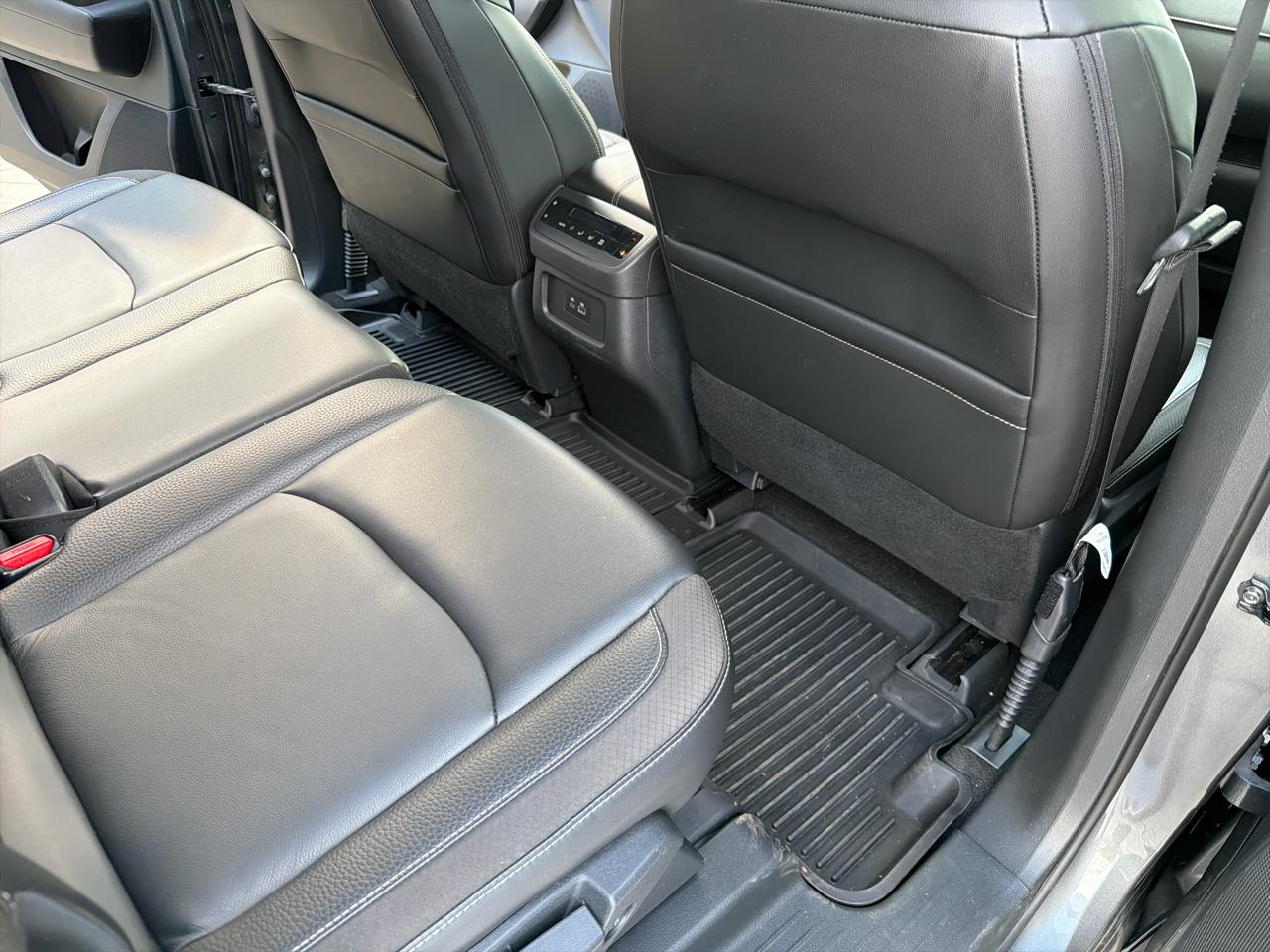 Nissan Pathfinder SL 2023