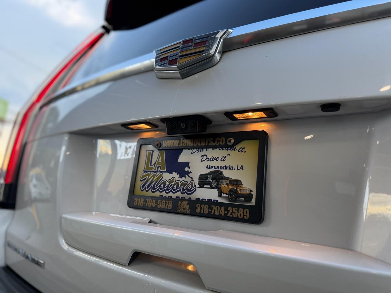 Cadillac Escalade Luxury 2WD 2019