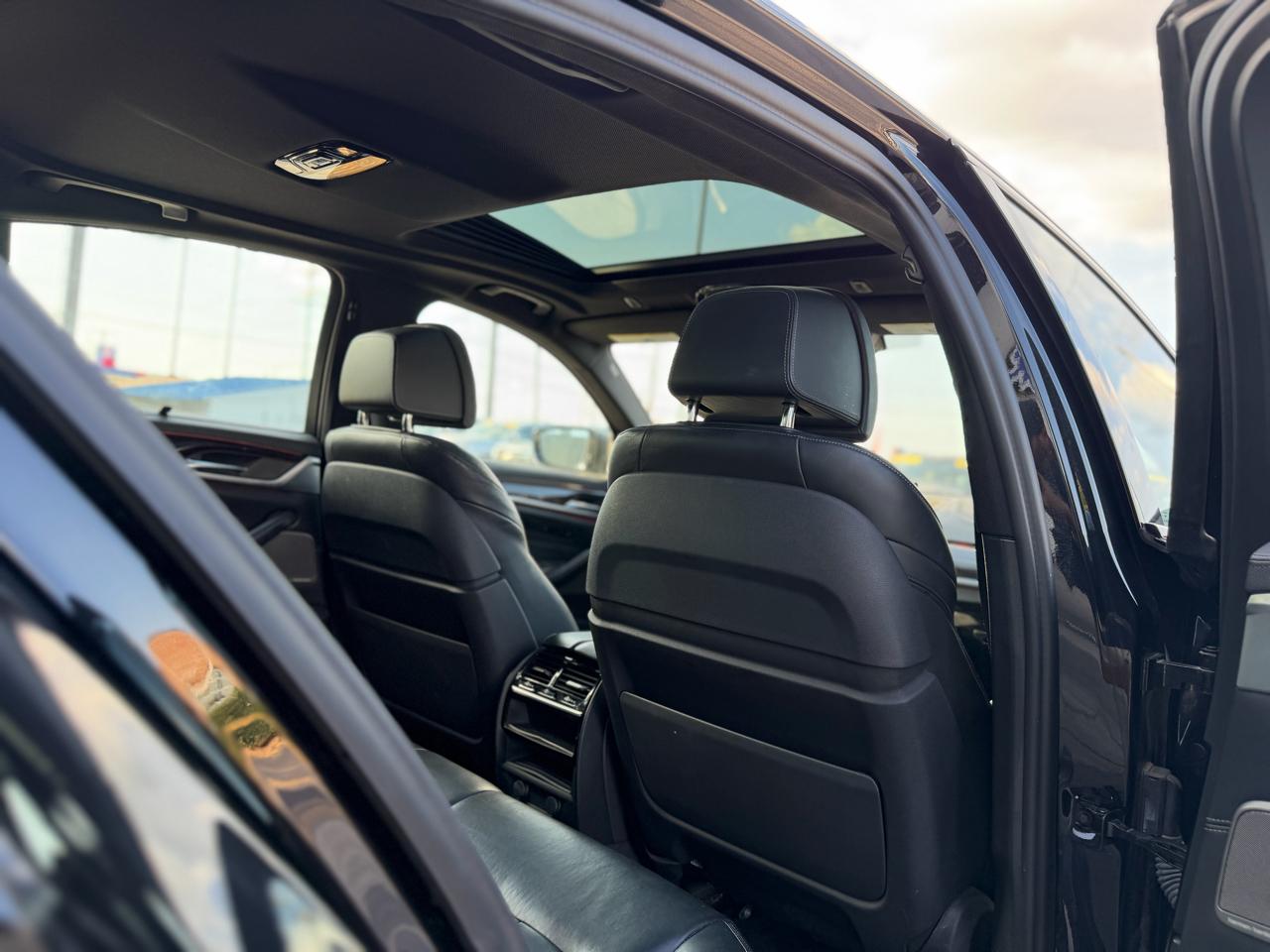 BMW 5-Series 540i 2017