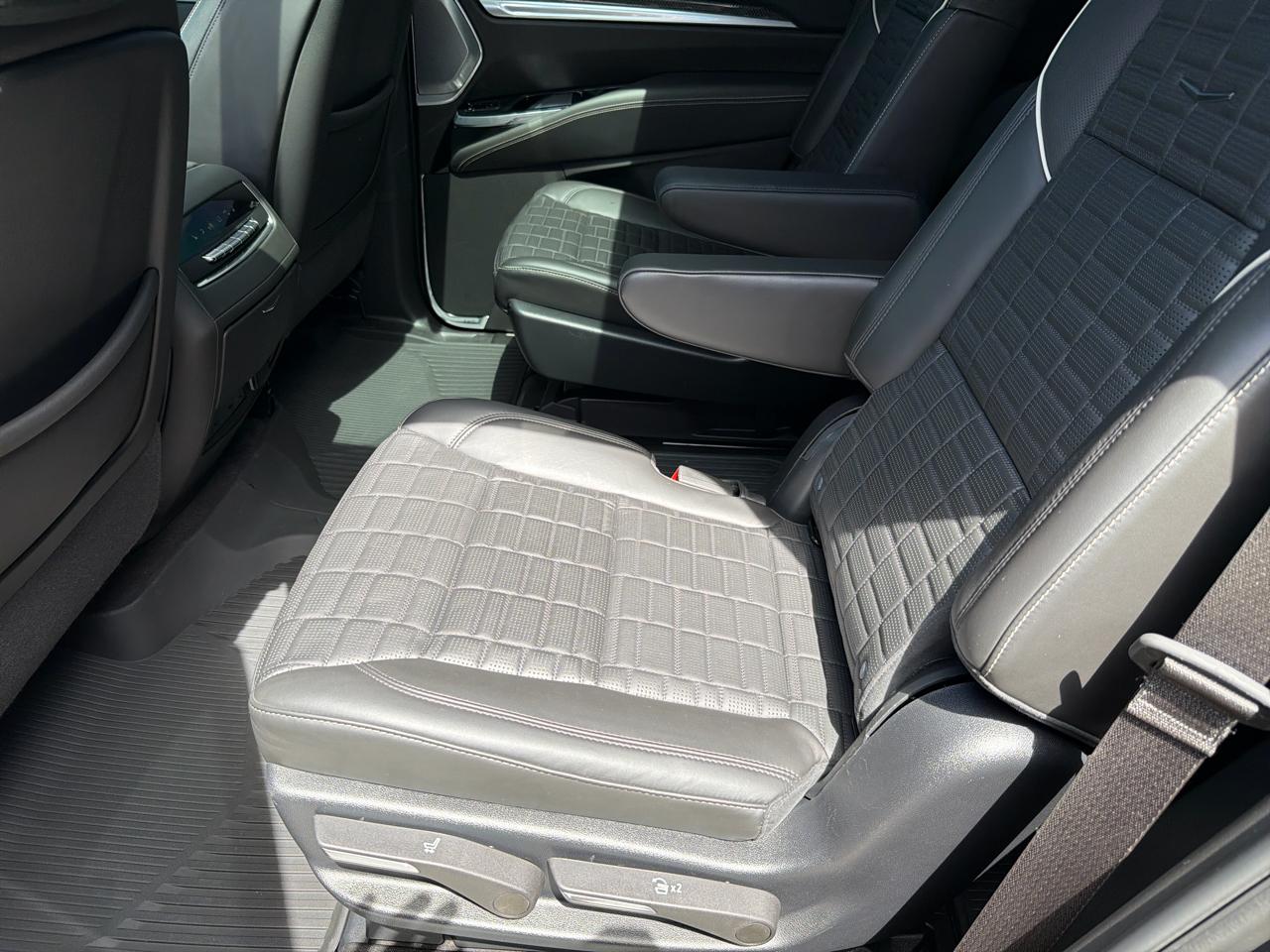 Cadillac Escalade V 4WD 2025