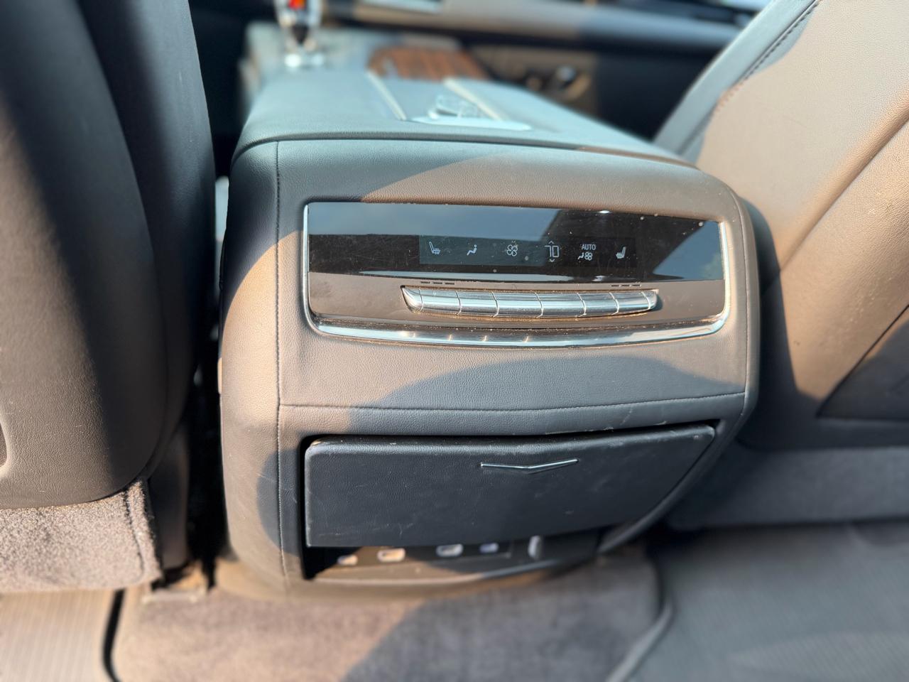 Cadillac Escalade ESV Premium Luxury 2021