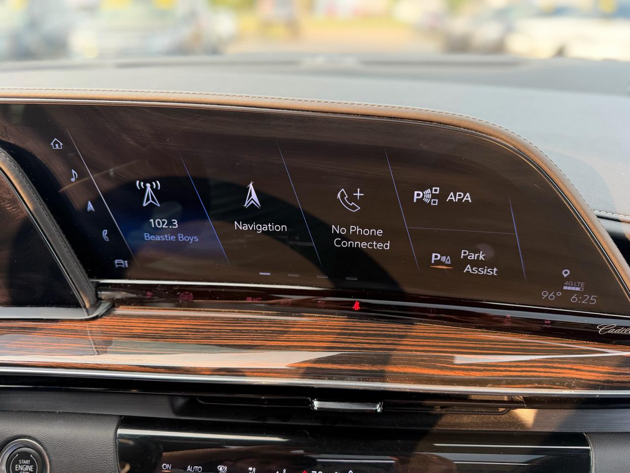 Cadillac Escalade ESV Premium Luxury 2021
