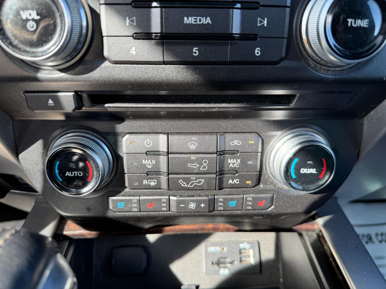 Ford F-150 Platinum SuperCrew 4WD 2015