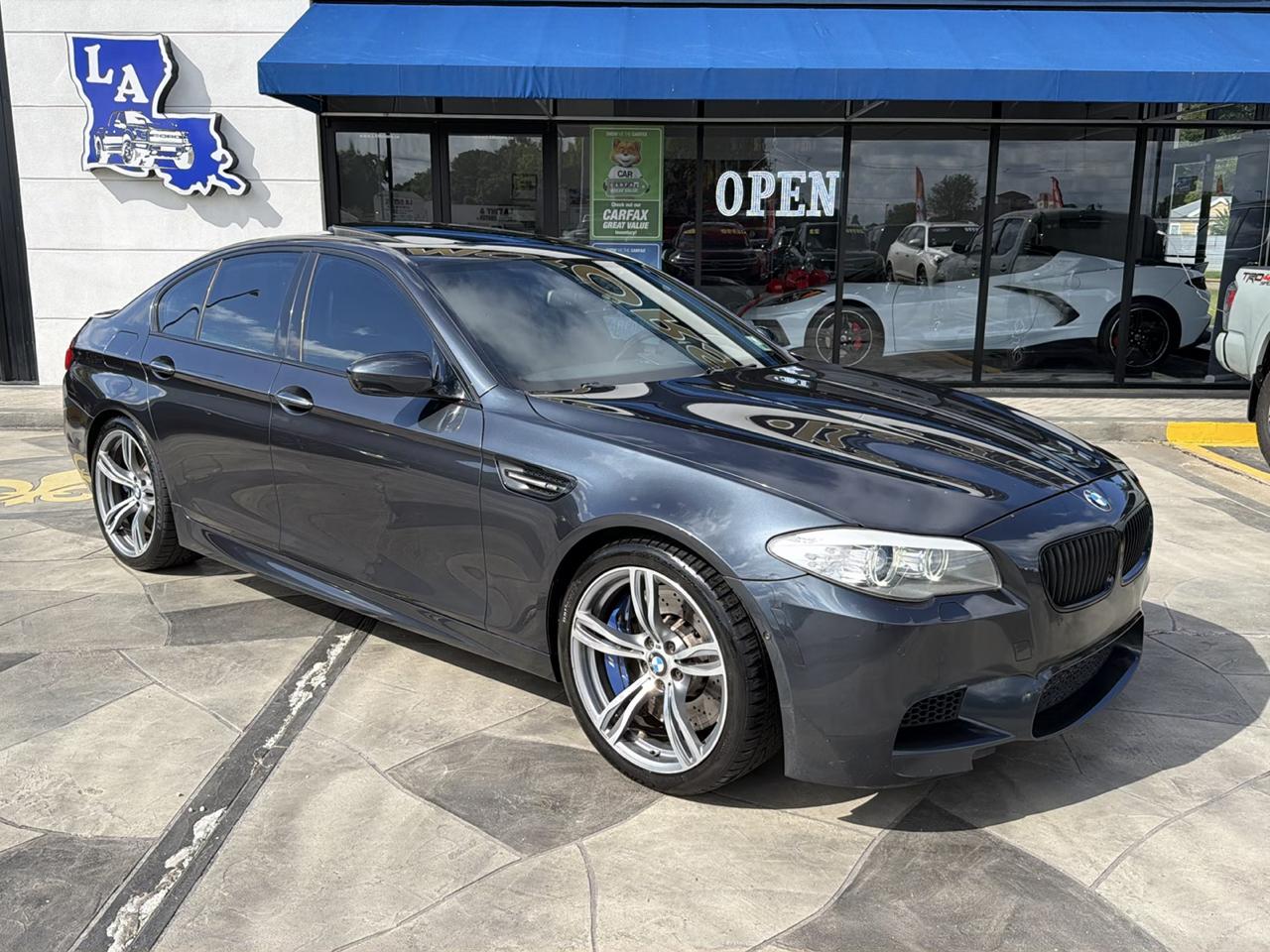 BMW M5 Sedan 2013