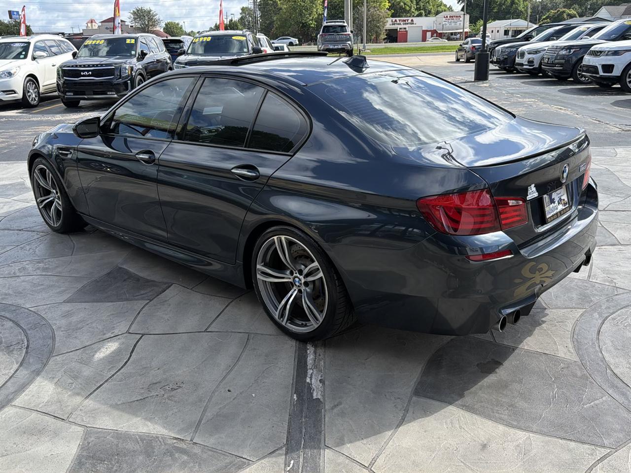 BMW M5 Sedan 2013