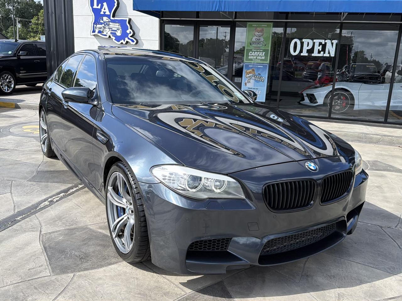 BMW M5 Sedan 2013