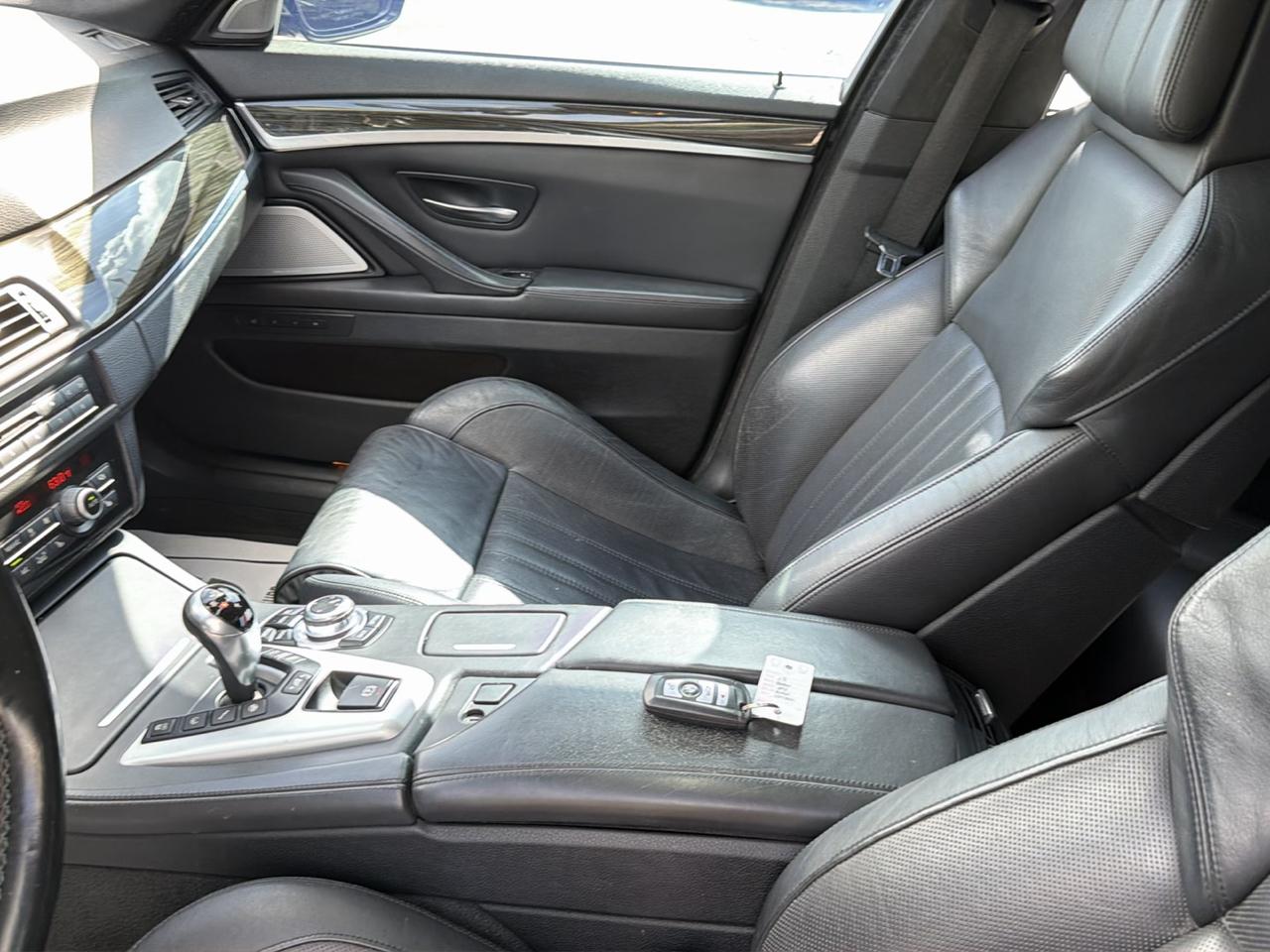 BMW M5 Sedan 2013