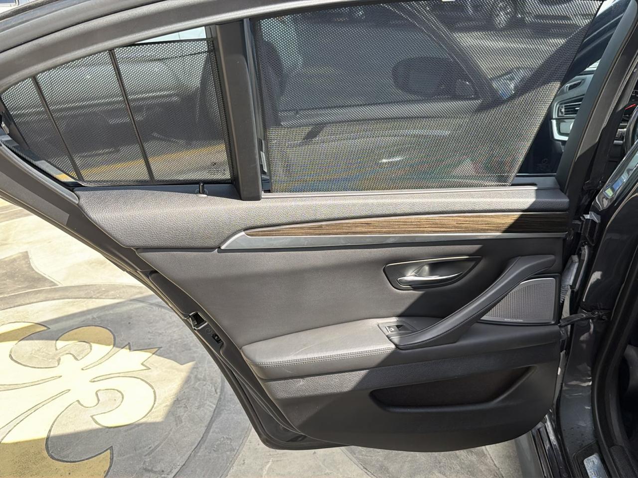 BMW M5 Sedan 2013