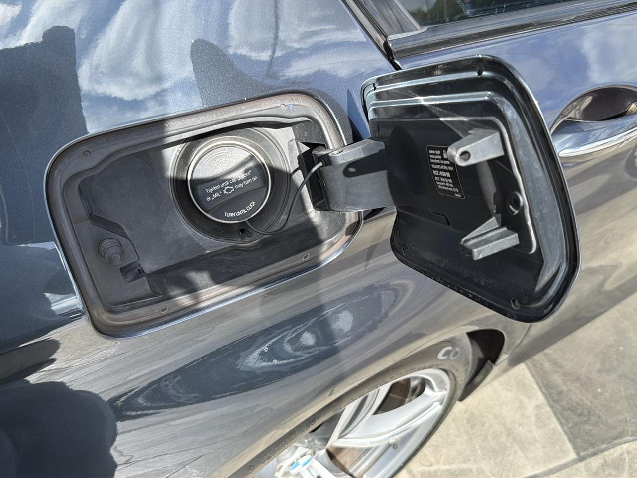 BMW M5 Sedan 2013