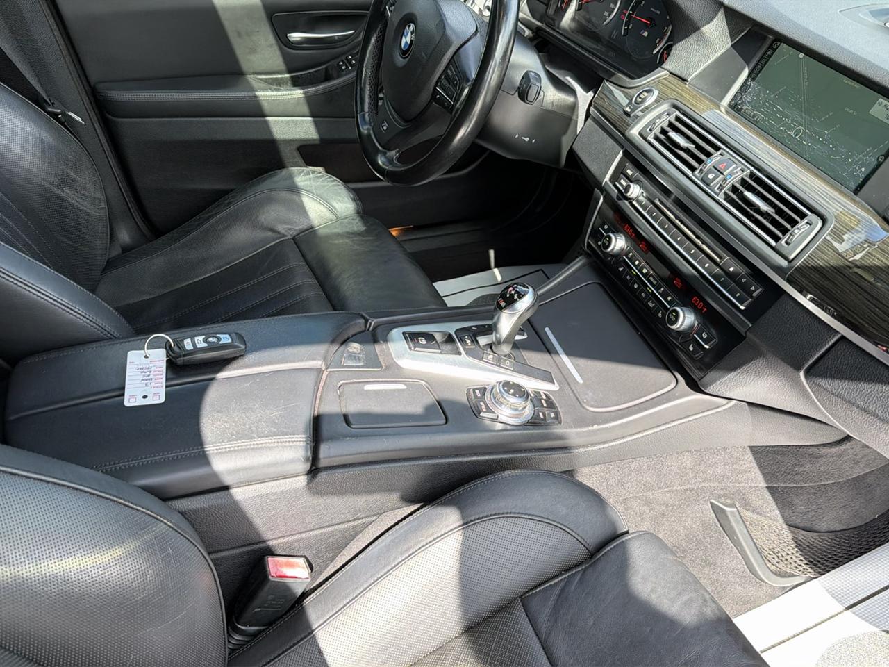BMW M5 Sedan 2013