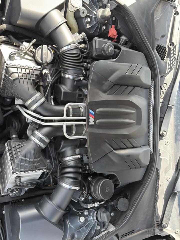 BMW M5 Sedan 2013