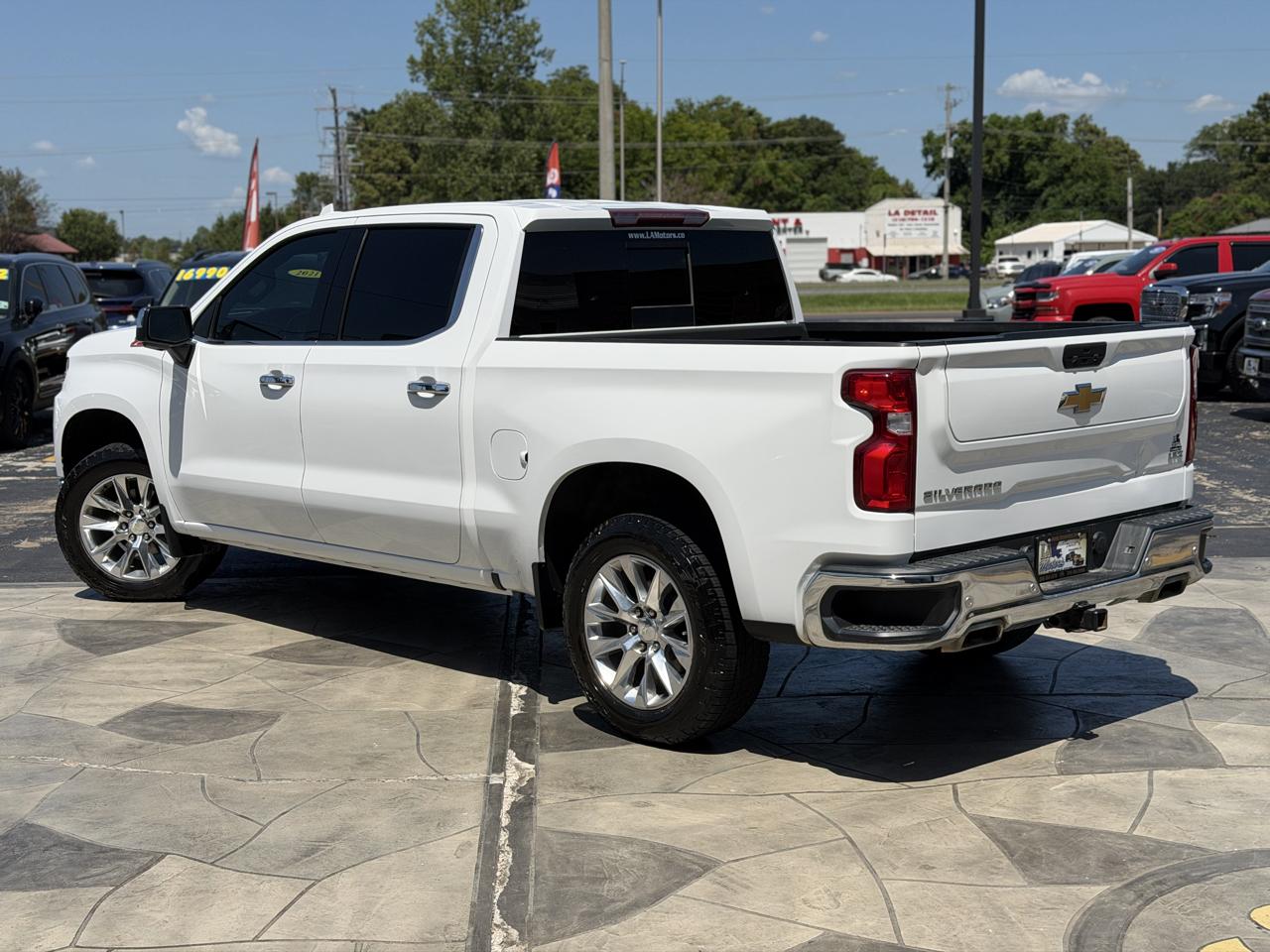 Chevrolet Silverado 1500 Limited LTZ Crew Cab 4WD 2022
