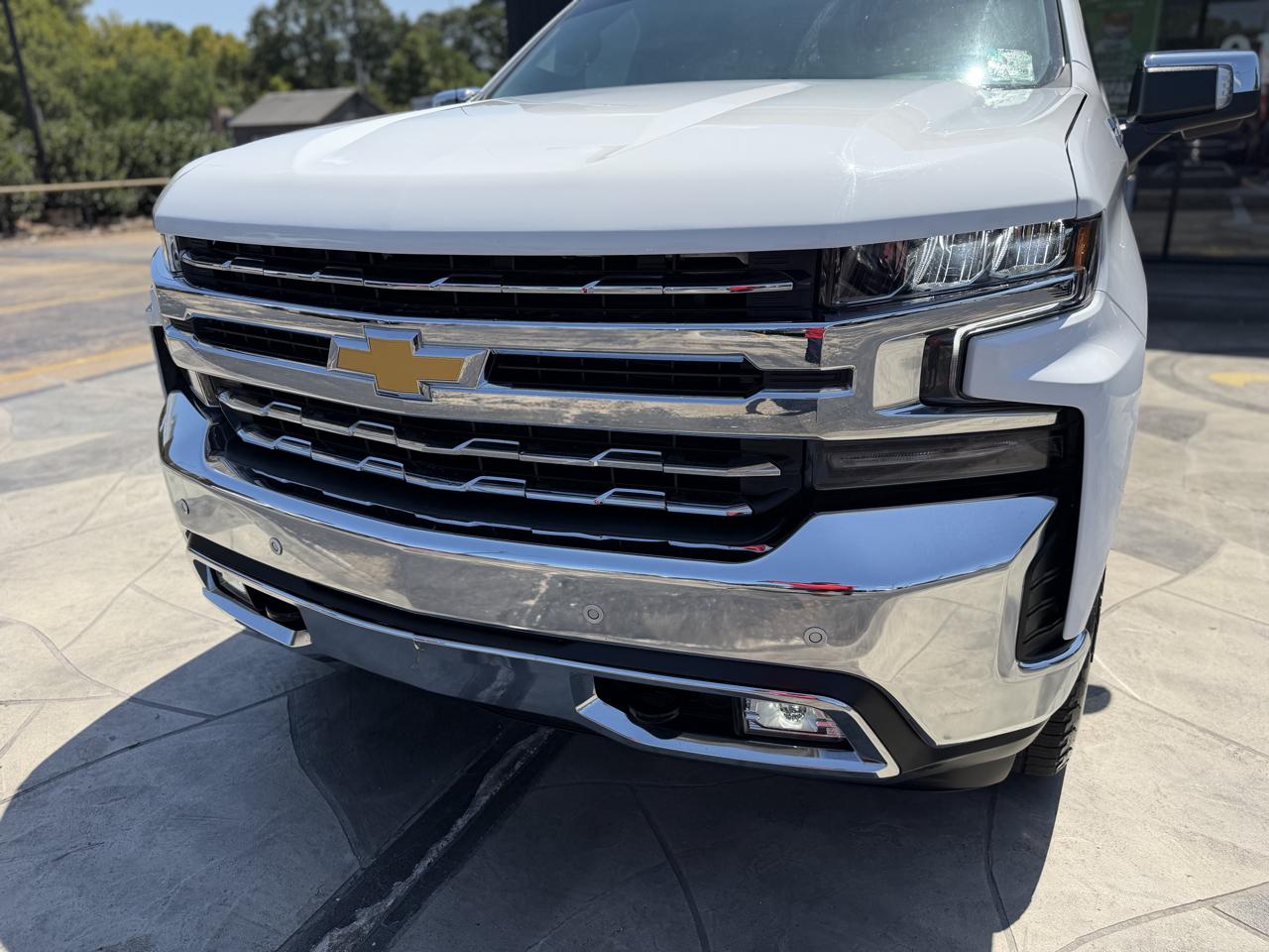 Chevrolet Silverado 1500 Limited LTZ Crew Cab 4WD 2022