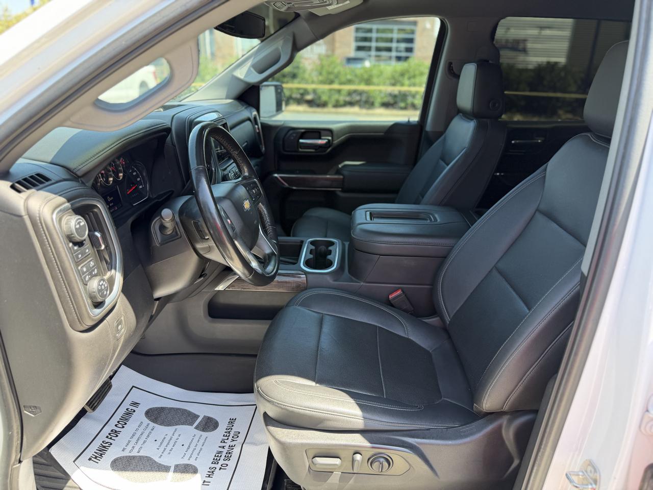 Chevrolet Silverado 1500 Limited LTZ Crew Cab 4WD 2022