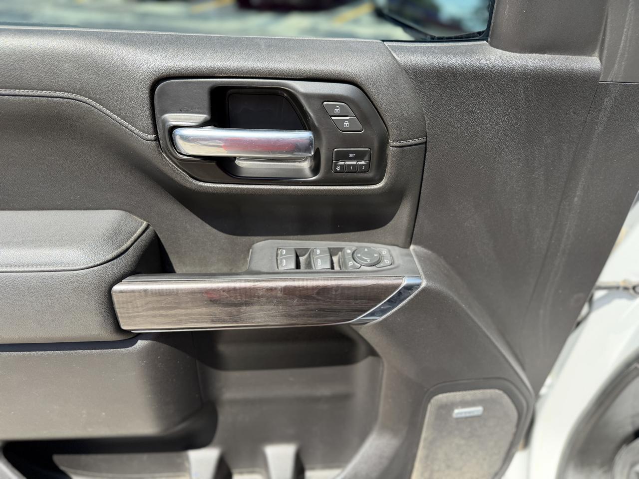 Chevrolet Silverado 1500 Limited LTZ Crew Cab 4WD 2022